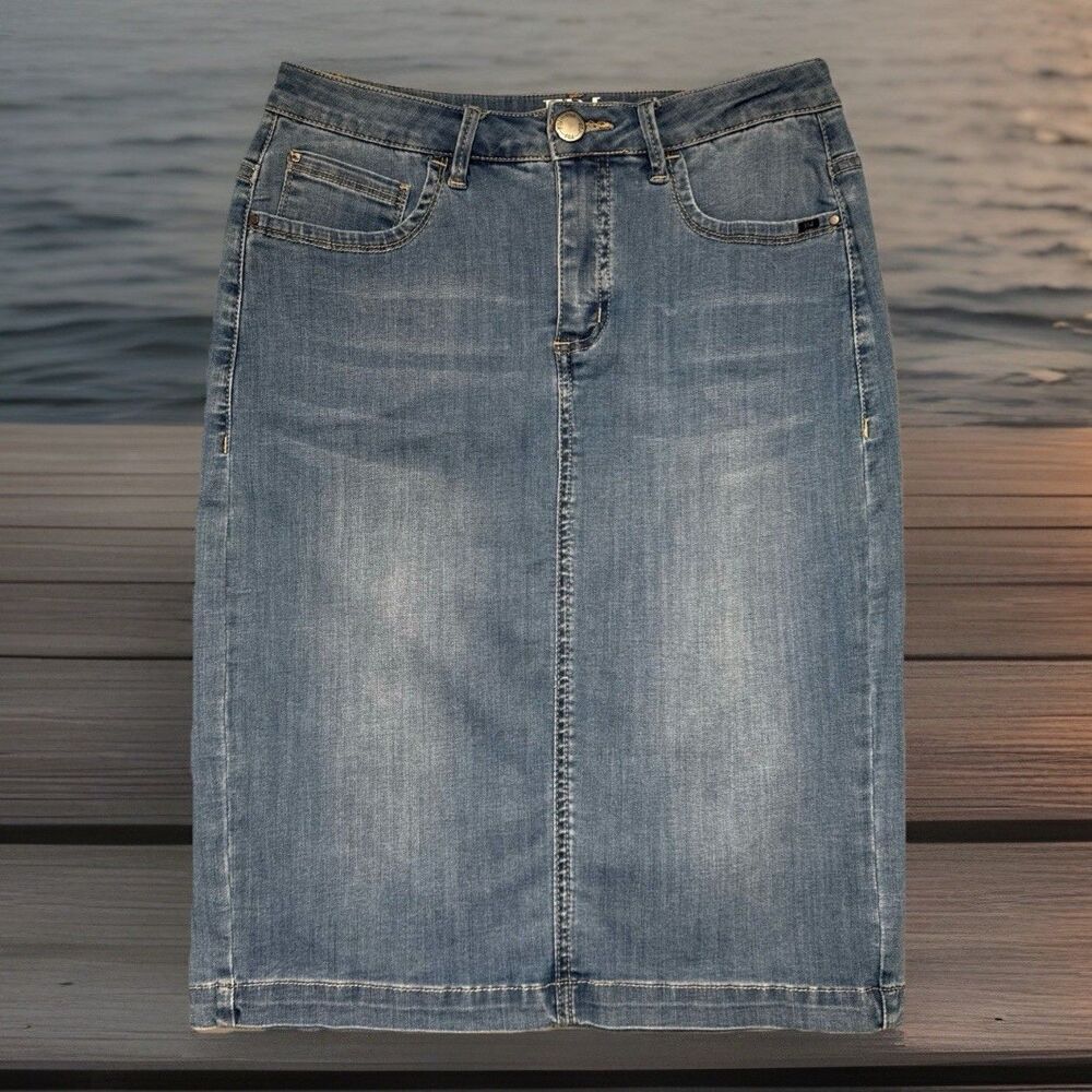 FDJ French Dressing Denim Pencil Skirt 4 (W28 Length 23.5) Blue Stretch Womens